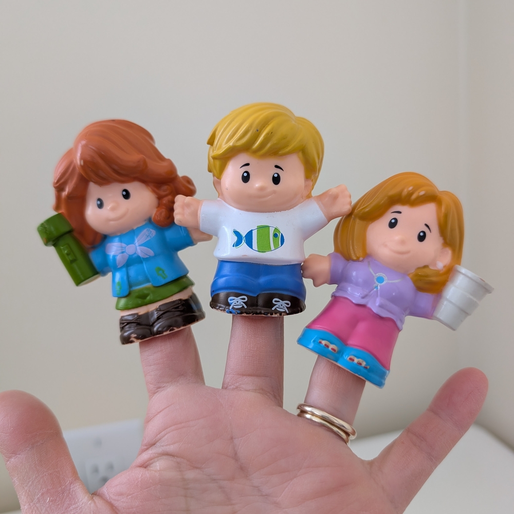 Fisher Price Little People Finger Puppet Characters